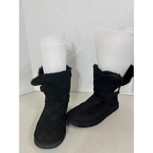 UGG Australia Black Suede Sheepskin Button Cuff Boots Women's‎ 9